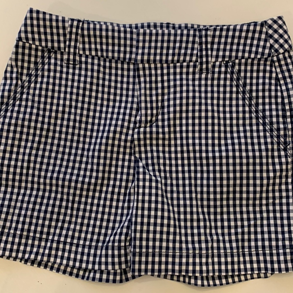 Khakis & Co black and white checkered shorts
